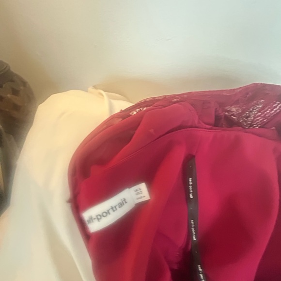 Only worn once SELF PORTRAIT LACE TRIM PLEATED MIDI DRESS in burgundy - size 2! - Picture 7 of 12